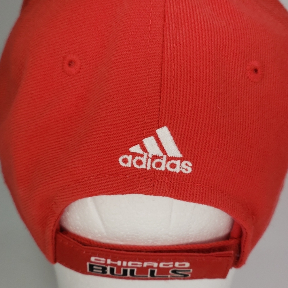 Adidas Chicago Bulls NBA Structured Adjustable Red Snapback Cap 100% Cotton - Picture 14 of 16